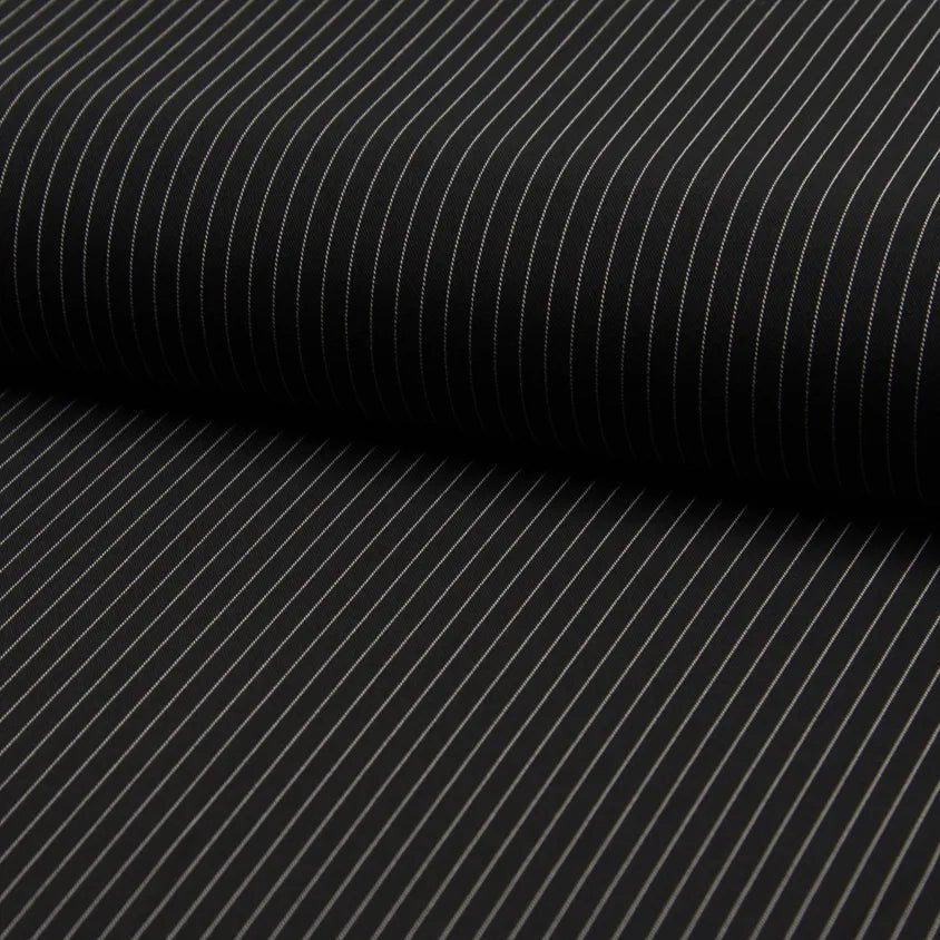 Tissu pour costume noir à fine rayure (5 mm) 205 g/m²