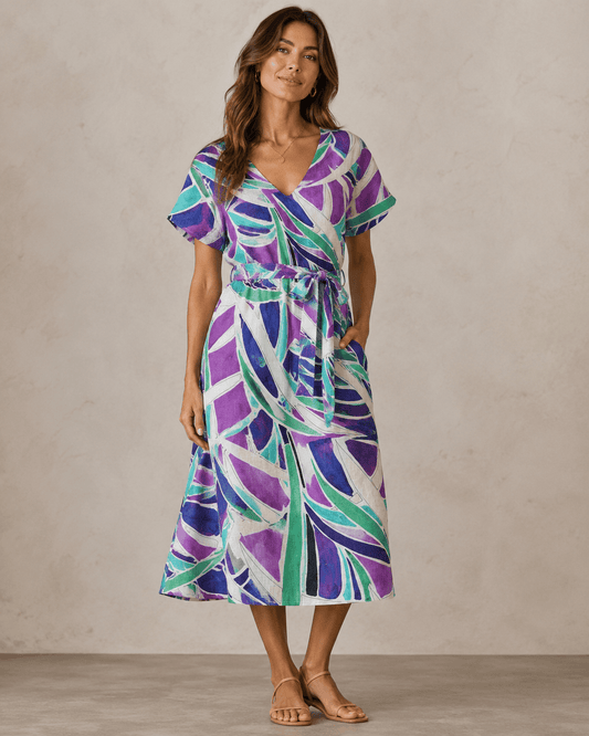 Image with linen-viscose abstract palm leaves, 180 g/m² – available at Šarlotes audumi