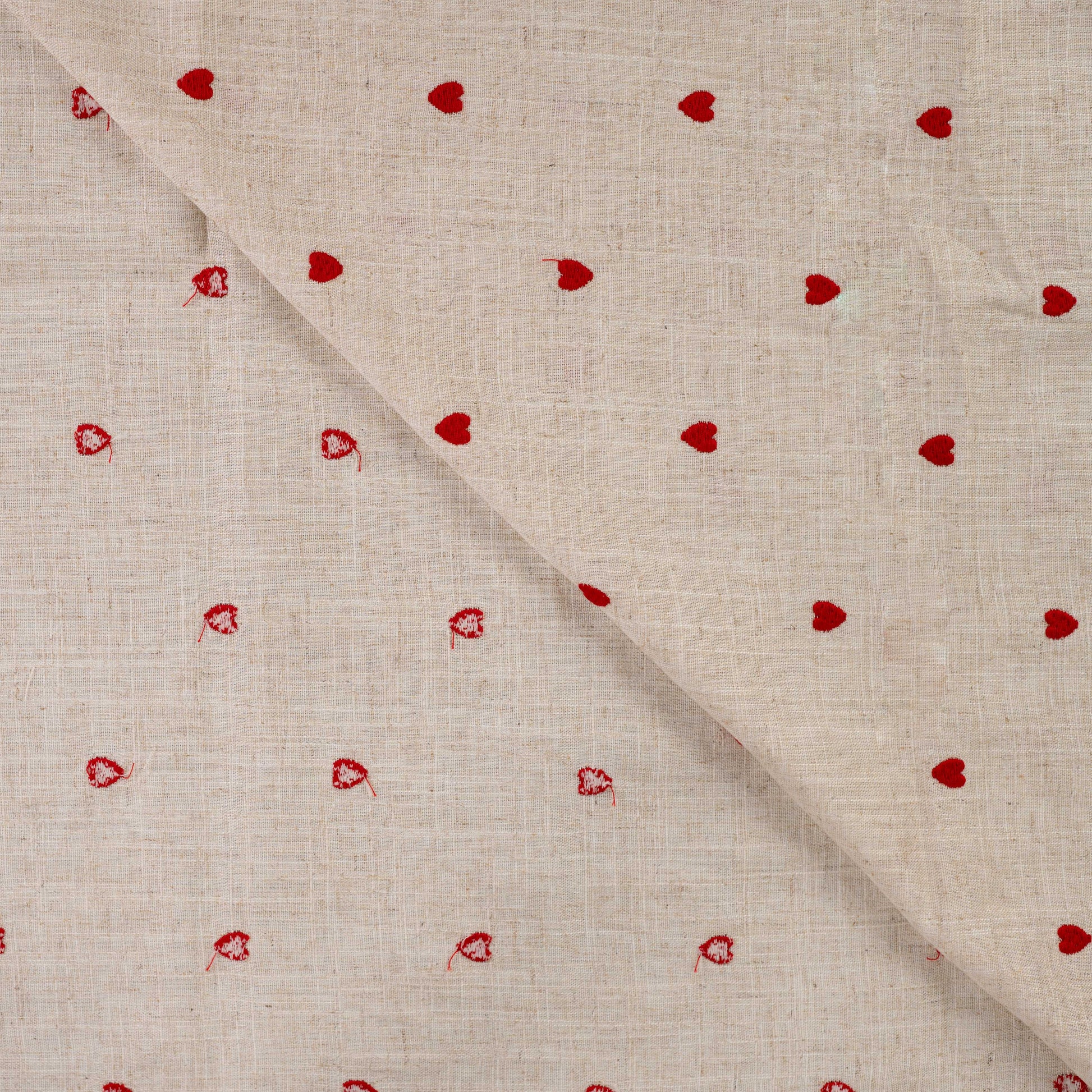 Image de lin et viscose - cœurs 180 g/m² – disponible chez Šarlotes audumi