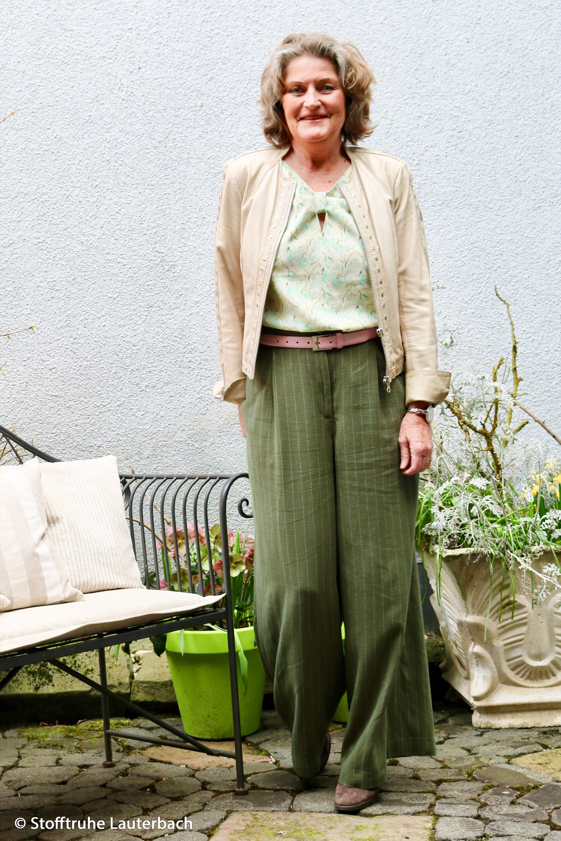Lin et viscose - rayures sur fond vert 200 g/m²