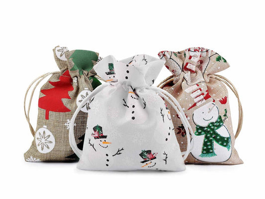 Image of a Christmas-themed pouch | 10×13 cm | various shades – available at Šarlotes audumi
