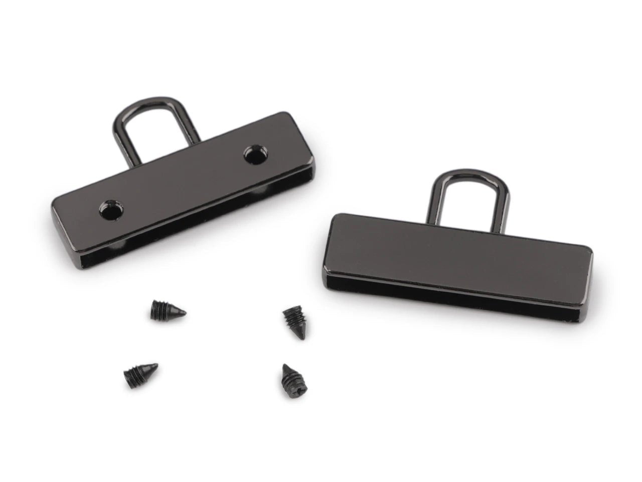 Image with metal ribbon/rubber ends with loop 32 mm – available at Charlotte Fabrics
