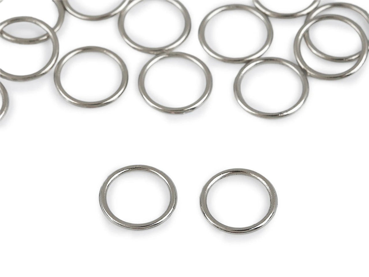 Kuva metallirenkaasta alusvaatteille ja olkaimille – Ø10 mm – saatavilla verkossa Šarlotes audumi