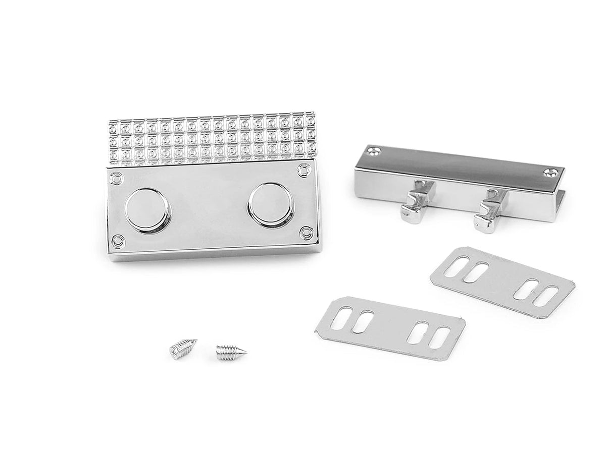 Kuva metallisesta laukkulukosta 27 × 41 mm – hopeanvärinen – saatavilla verkossa Šarlotes audumi