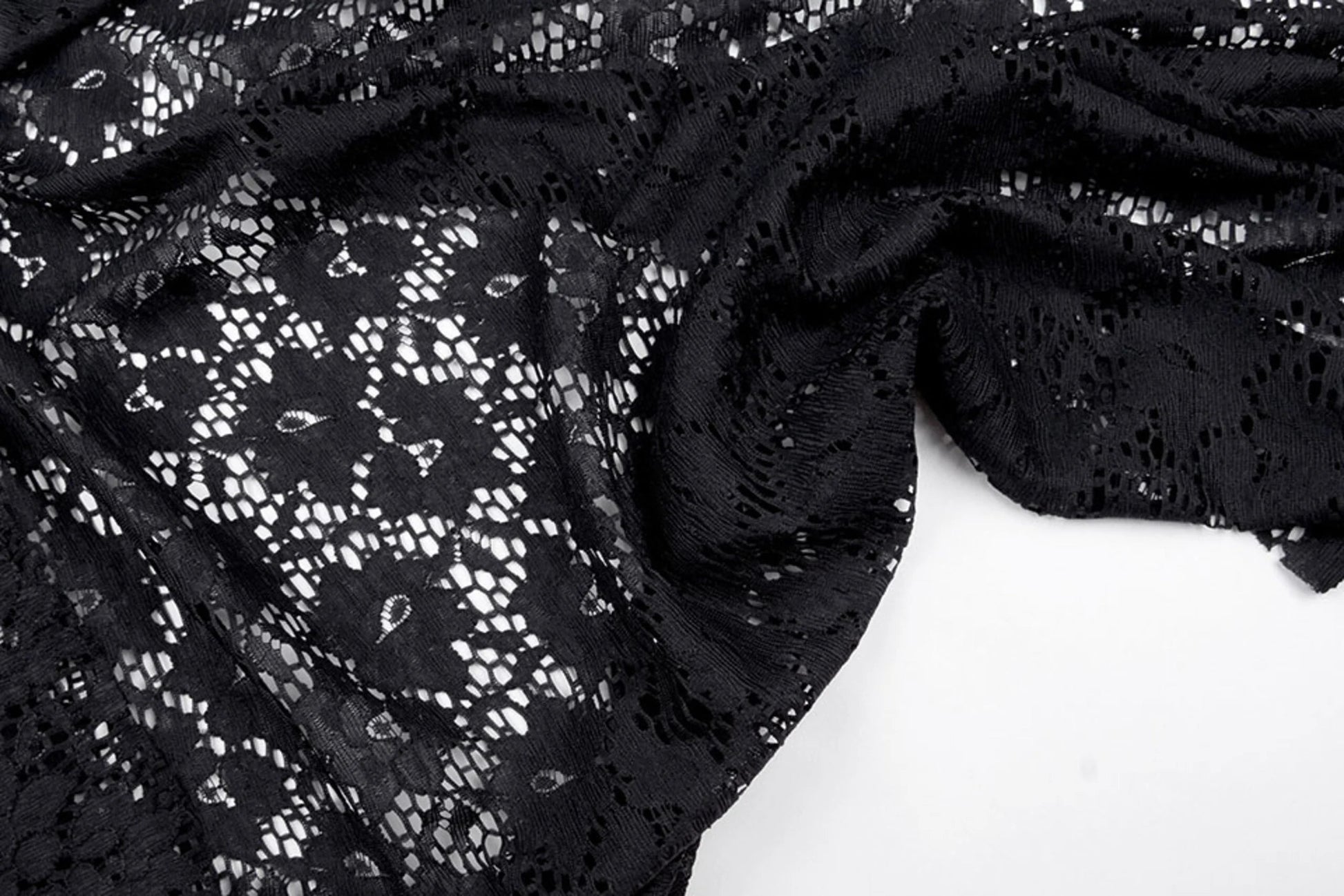 Image avec tissu en dentelle noir 115 g/m² – disponible chez Šarlotes audumi