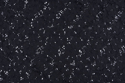Image de tissu en dentelle noir 115 g/m² – disponible chez Šarlotes audumi