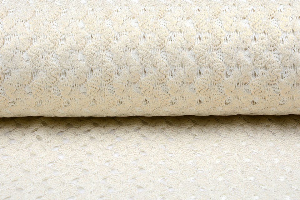 Spitzenstoff – milchweiß mit goldenen Akzenten 170 g/m²