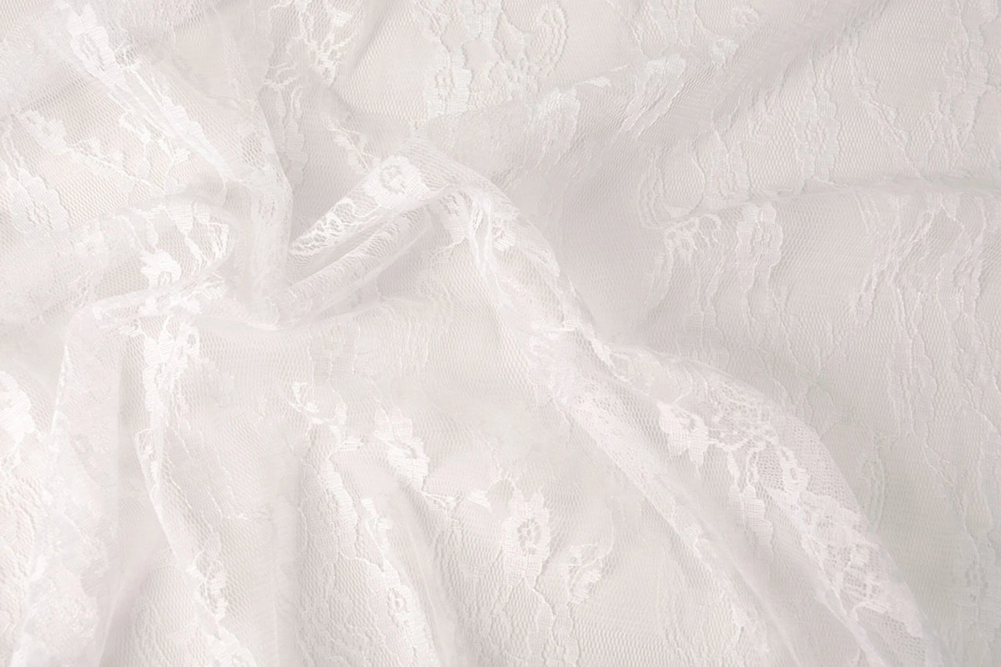 Tissu en dentelle fin - blanc 50 g/m²