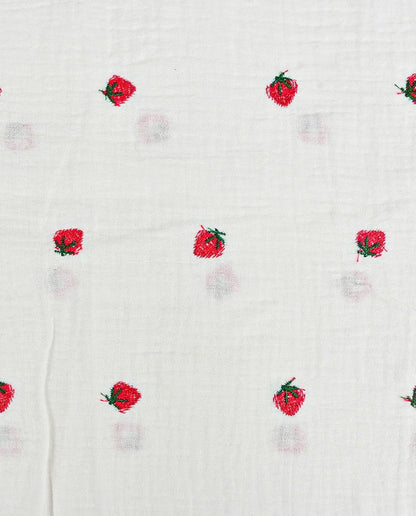 Image of embroidered muslin - strawberries 130 g/m² – available at Šarlotes audumi