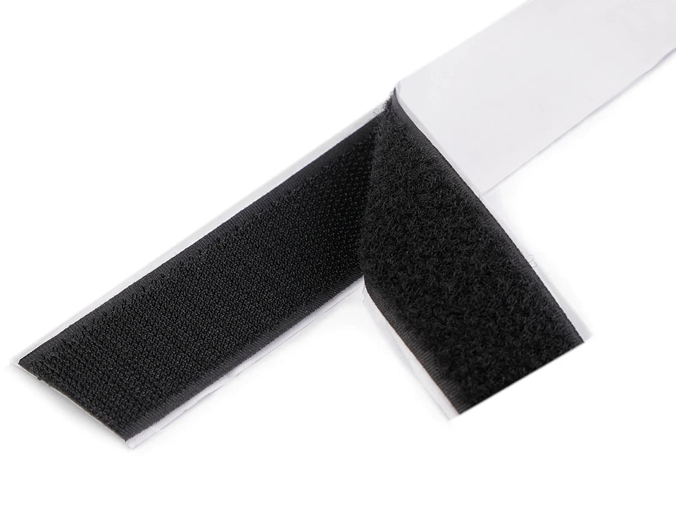 Kuva itseliimautuvasta koukkunauhasta, Velcro-nauha 30 mm – saatavilla verkossa Šarlotes audumi