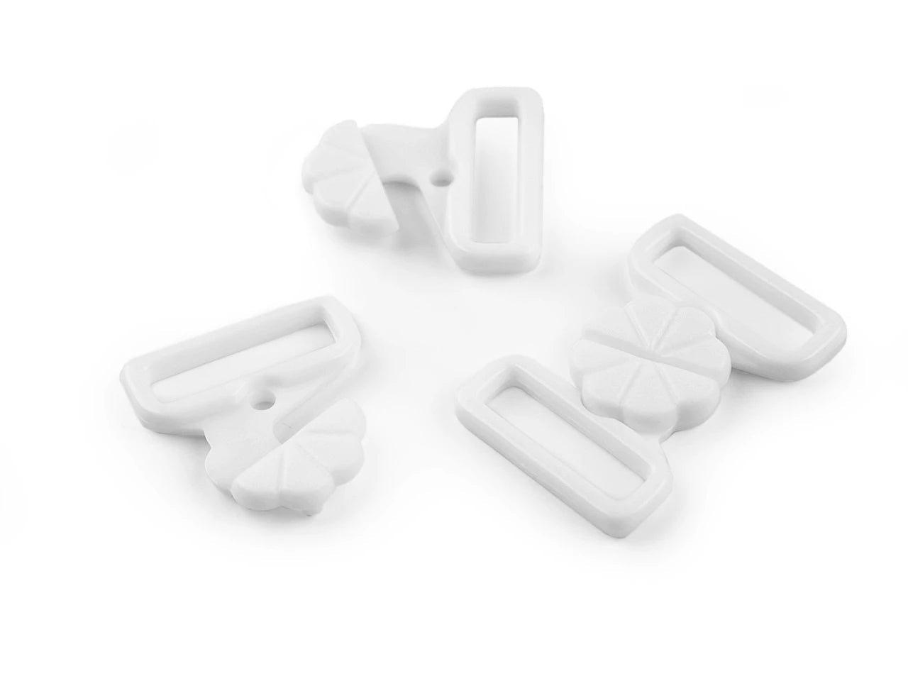 alt
Image with plastic fastener for swimsuits – 17 mm 5 pairs – available at Šarlotes audumi