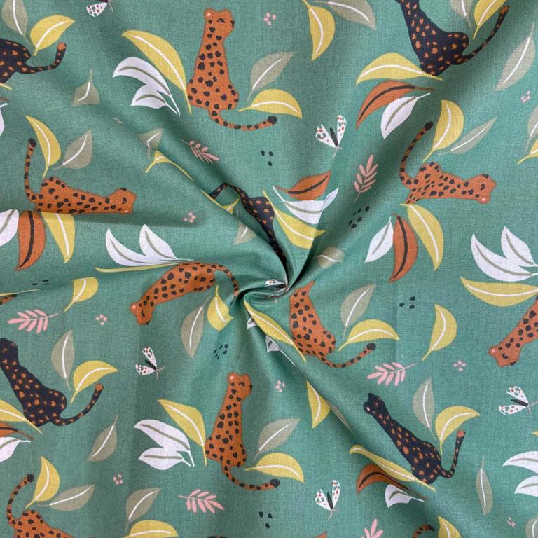 Premium 100% cotton fabric - Leopards in the tropics 115 g/m²