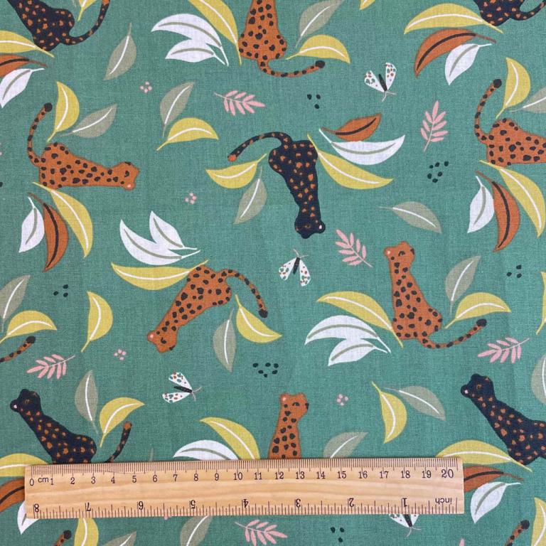 Premium 100% cotton fabric - Leopards in the tropics 115 g/m²