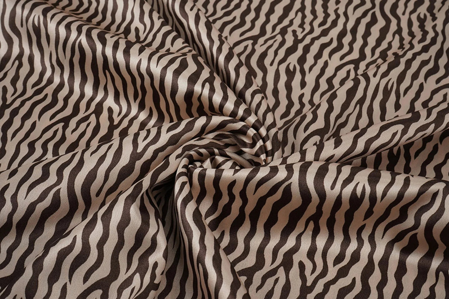 Satīns ar elastānu - zebra 80 g/m²