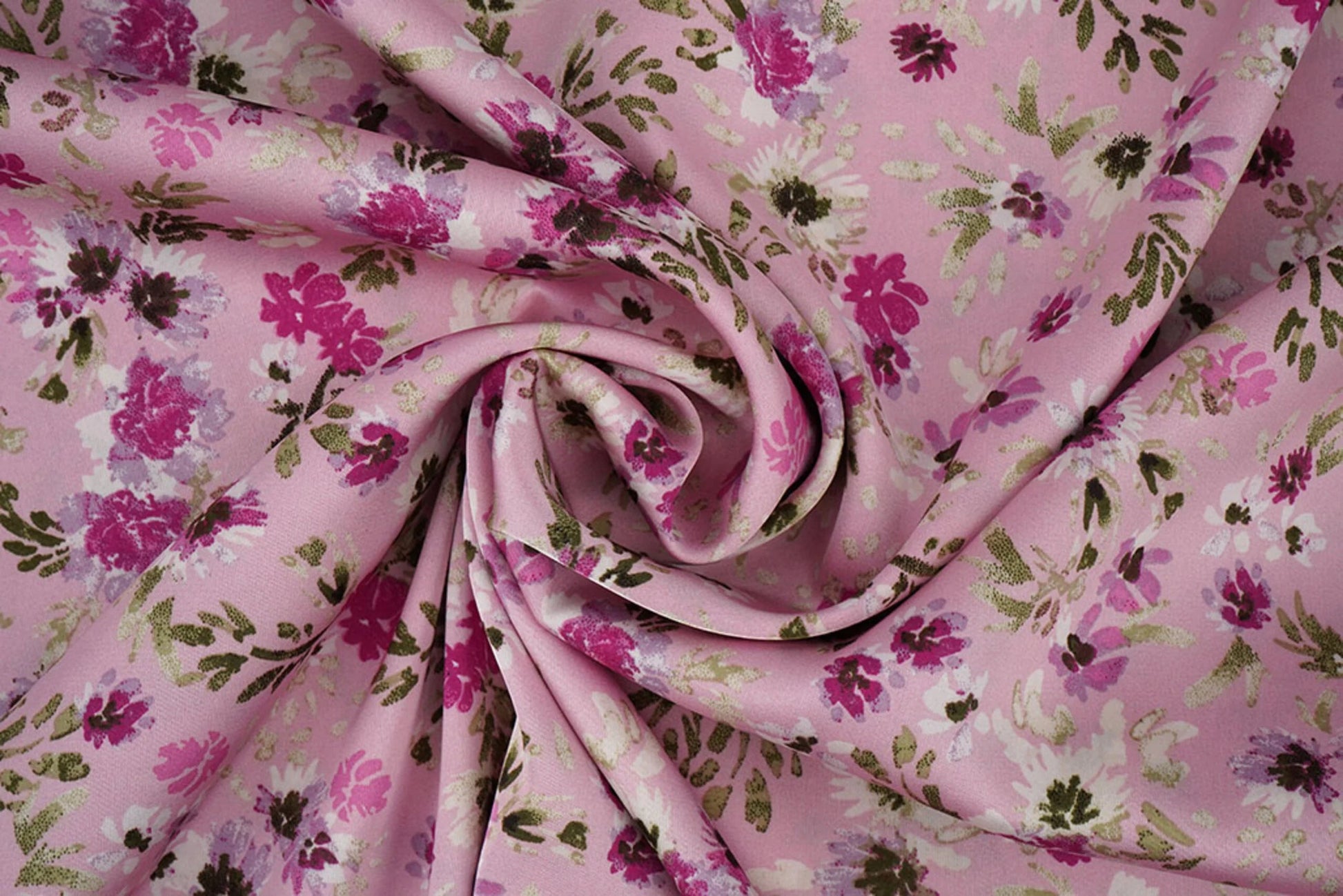 Satin avec élasthanne - fleurs sur fond rose 80 g/m²
