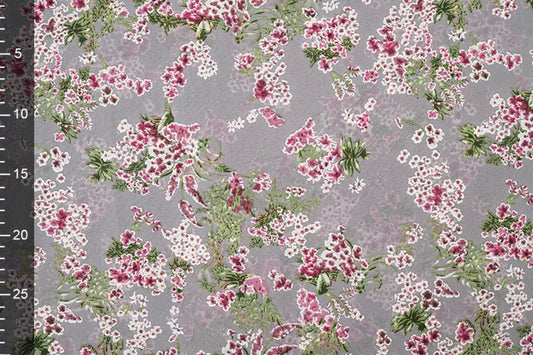 Image de chiffon - fines fleurs de cerisier 65 g/m² – disponible chez Šarlotes audumi
