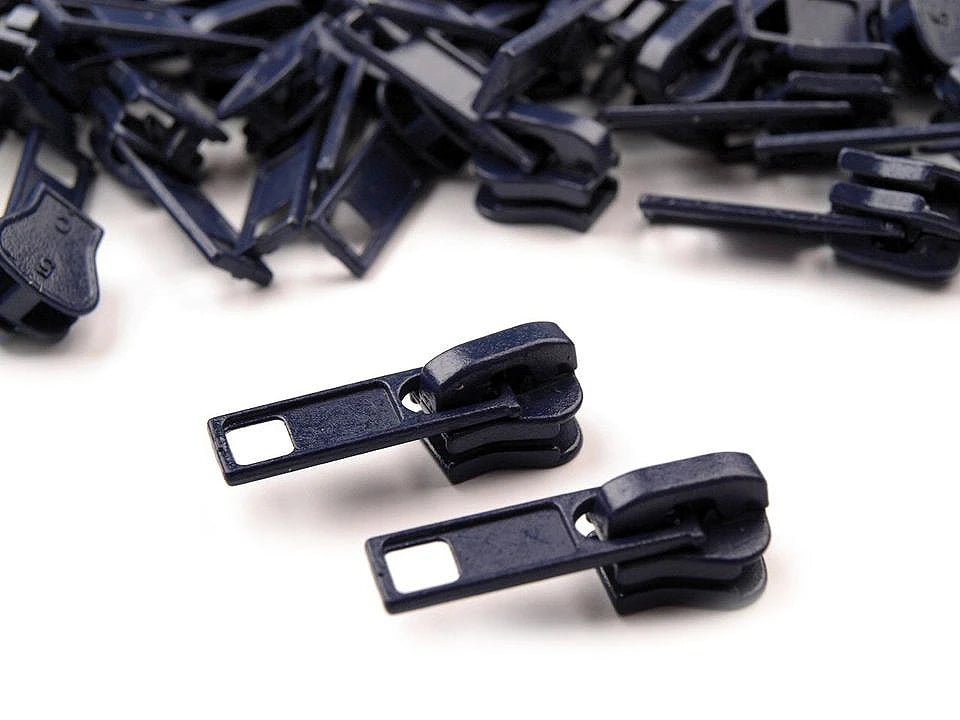 Attēls ar Slīdnis, kuģītis plastmasas rāvējslēdzējam Nr.5|dažādu toņu – pieejams Šarlotes audumi