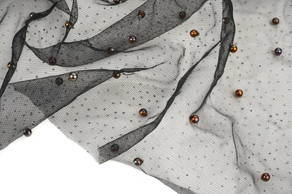 Attēls ar Smalks tills ar pērlēm un spīdumiem-melns – pieejams internetā Šarlotes audumi