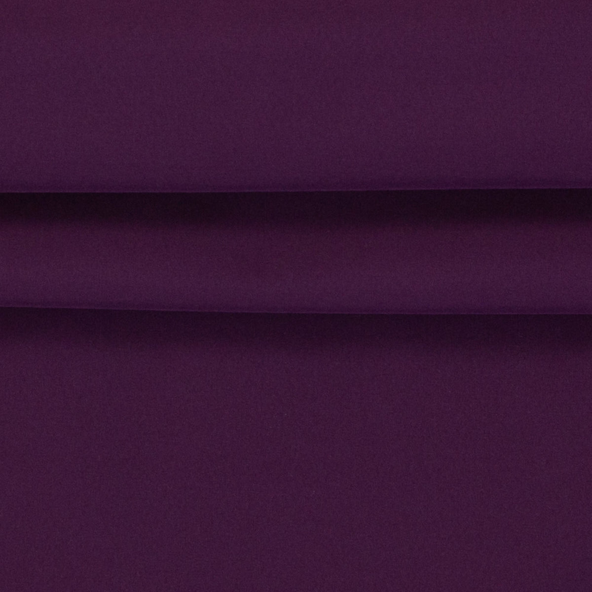 Kuva: vedenpitävä violetti Softshell-kangas – saatavilla verkossa Šarlotes audumi