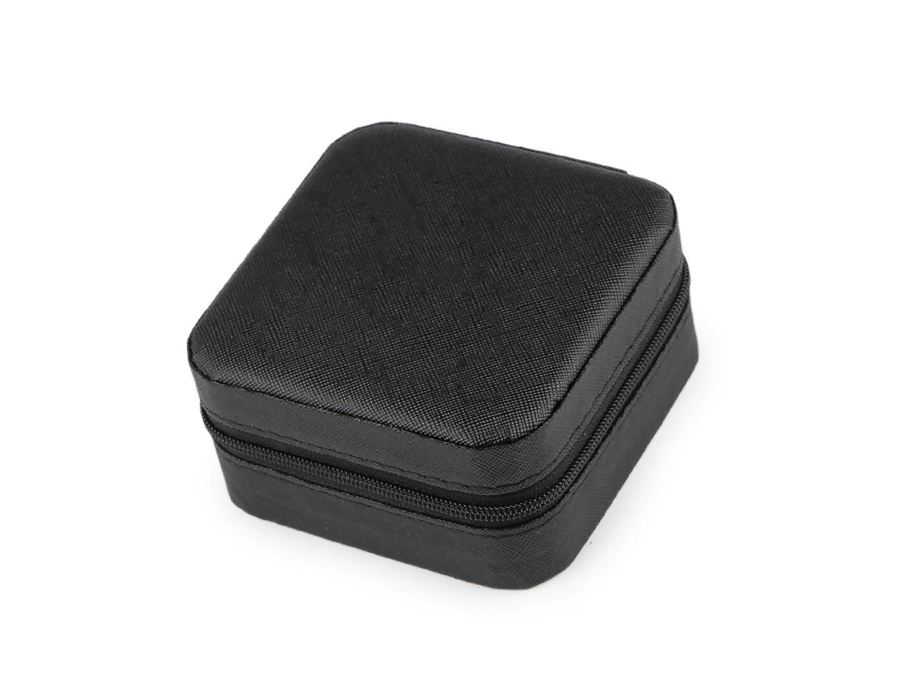 Image of a sewing kit in a box|various shades – available at Šarlotes audumi
