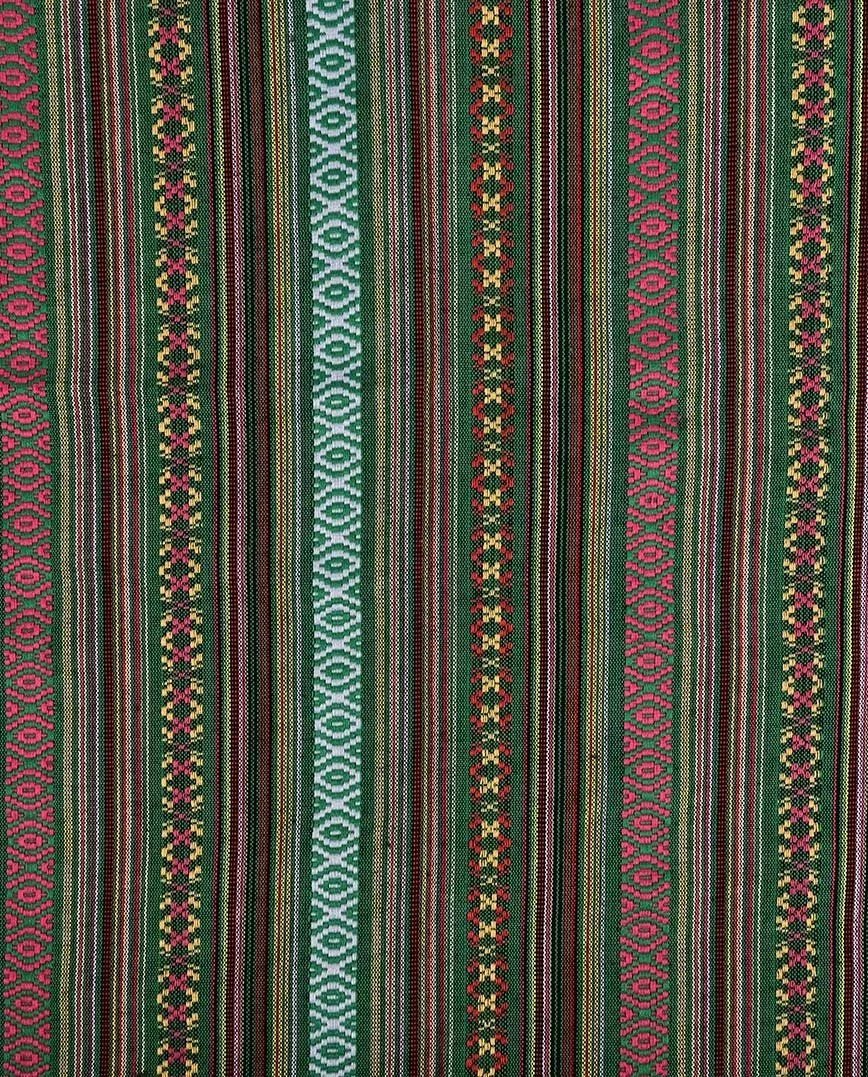 Stoff mit traditionellem Muster – grün