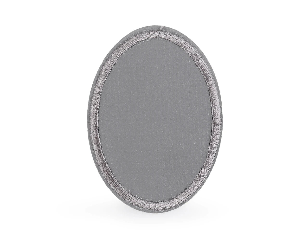Image avec des réfléchissants thermocollants, appliqués | formes et tailles variées – disponible chez Šarlotes audumi