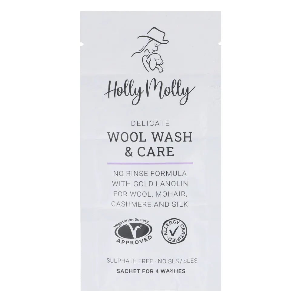 Attēls ar Vilnas mazgāšanas līdzeklis Holly Molly– 20 ml – pieejams Šarlotes audumi