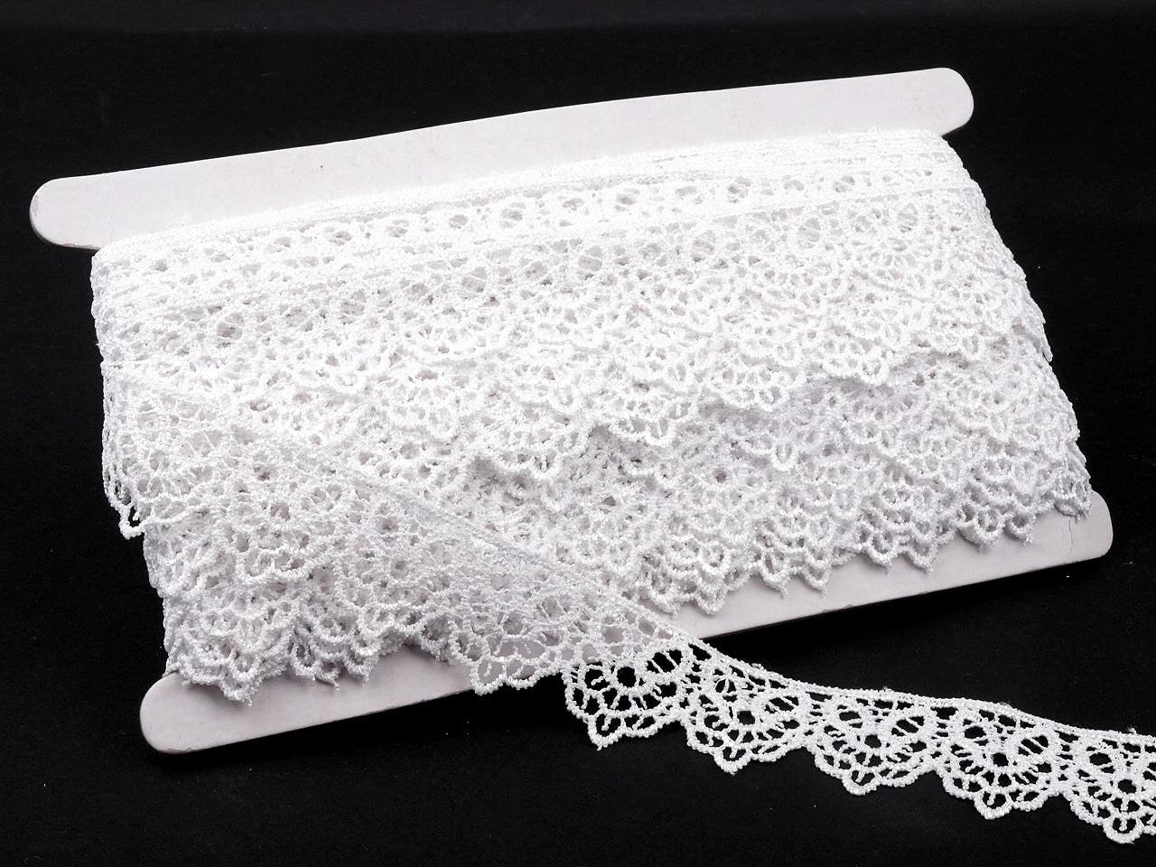 3.5 cm white viscose lace