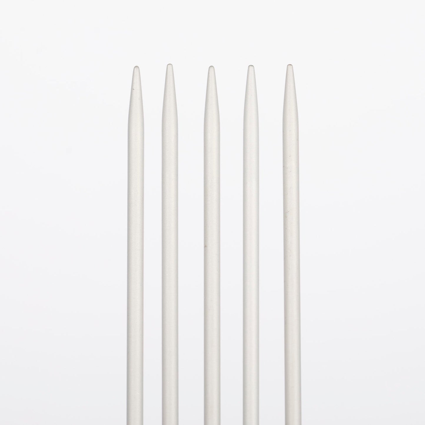 Attēls ar Zeķu adāmadatas DROPS basic – alumīnija (20 cm) | 2,0 - 5,0 mm – pieejams Šarlotes audumi
