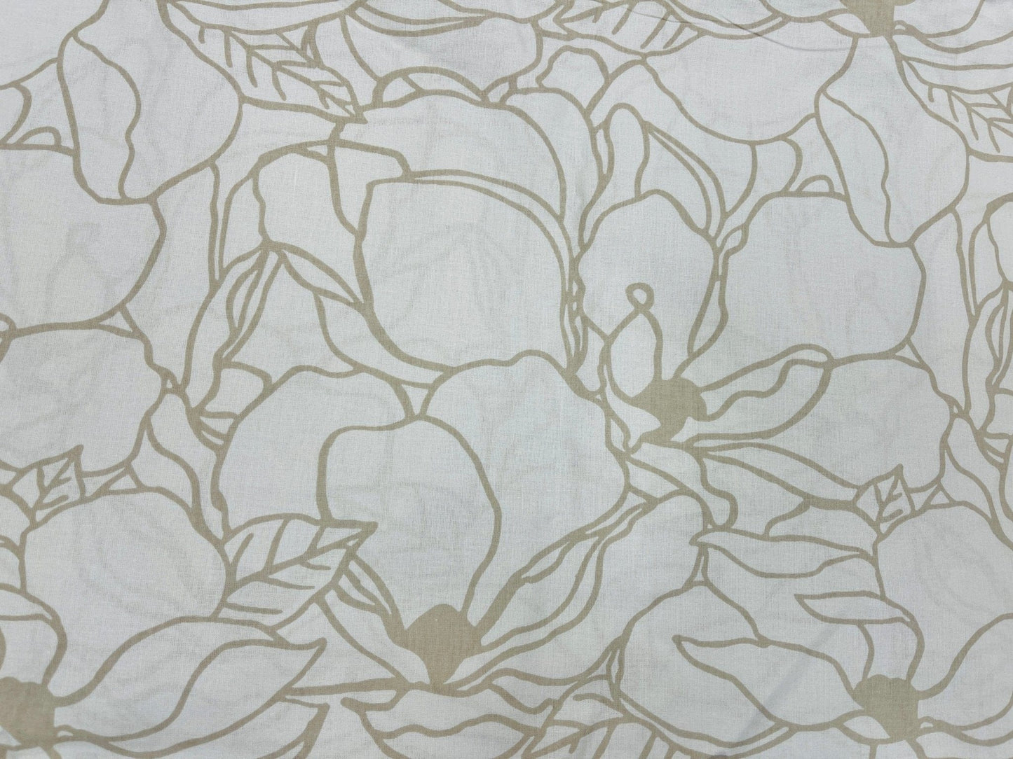 100 % tissu en coton - motif floral beige sur fond blanc 130 g/m²