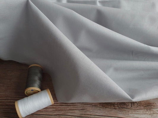 100% Cotton fabric-light grey 220cm 146 g/m²