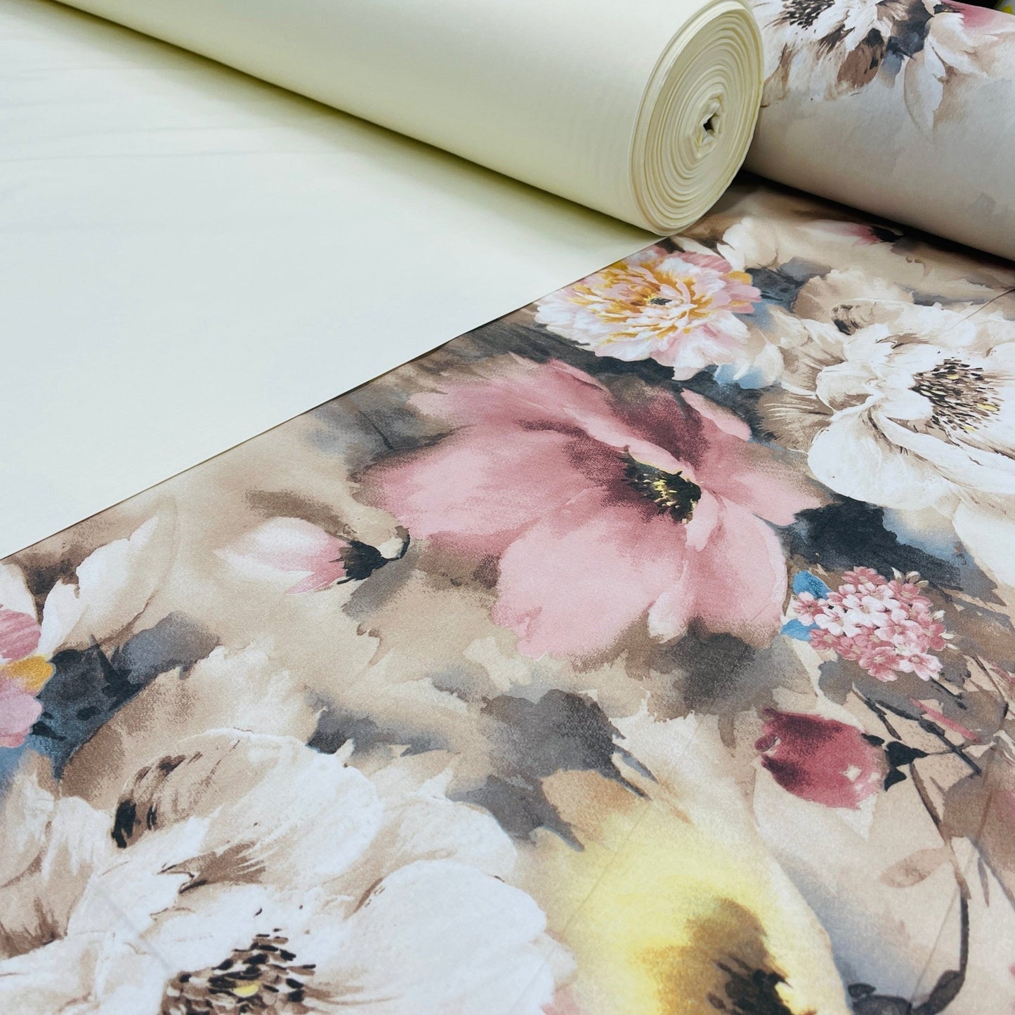 Tissu 100 % coton couleur vanille 220 cm 146 g/m²