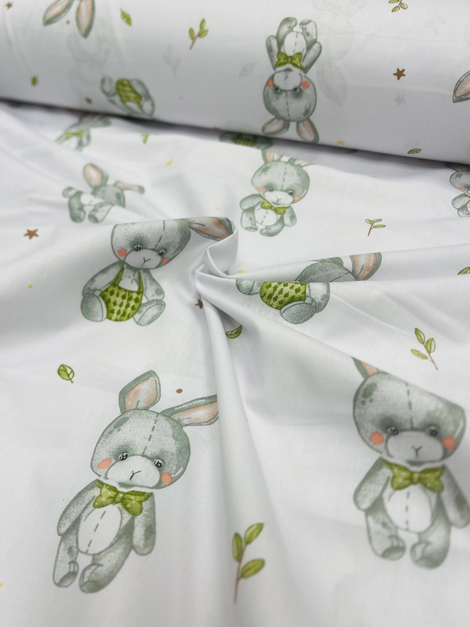 100 % tissu en coton - lapins aux longues oreilles 125 g/m²