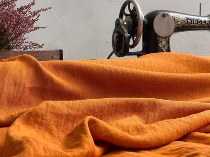 100% weiches Leinen in Karottenorange 205 g/m²