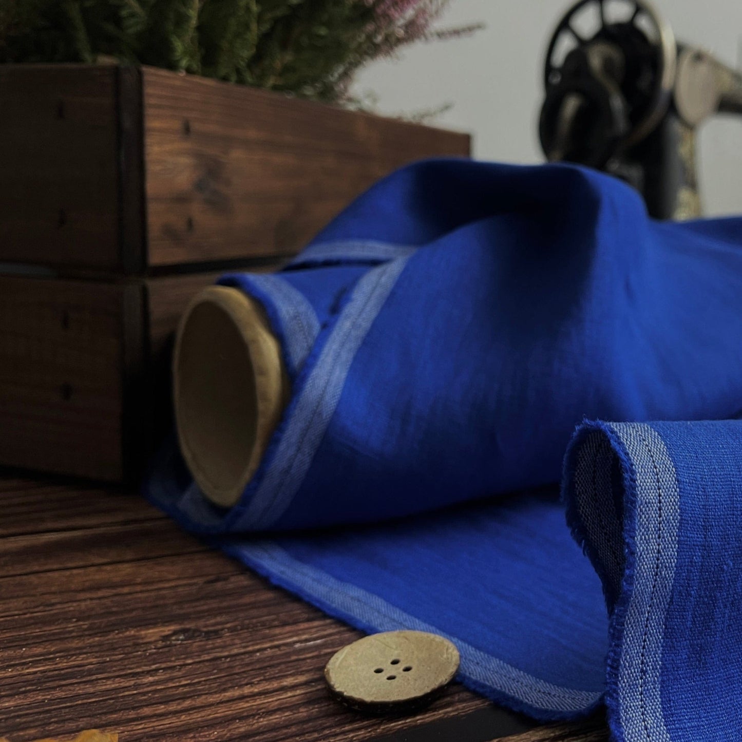 100 % weiches Leinen in Kornblumenblau, 205 g/m²