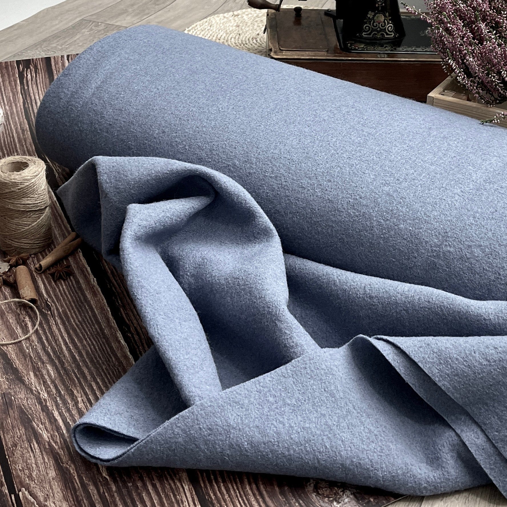 100% Wollstoff, blaugrau 385 g/m²