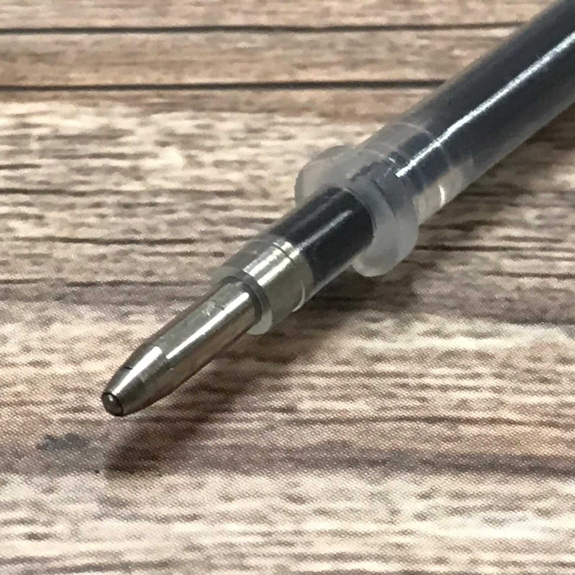 Stylo de tailleur pour tissu à effet disparaissant, noir