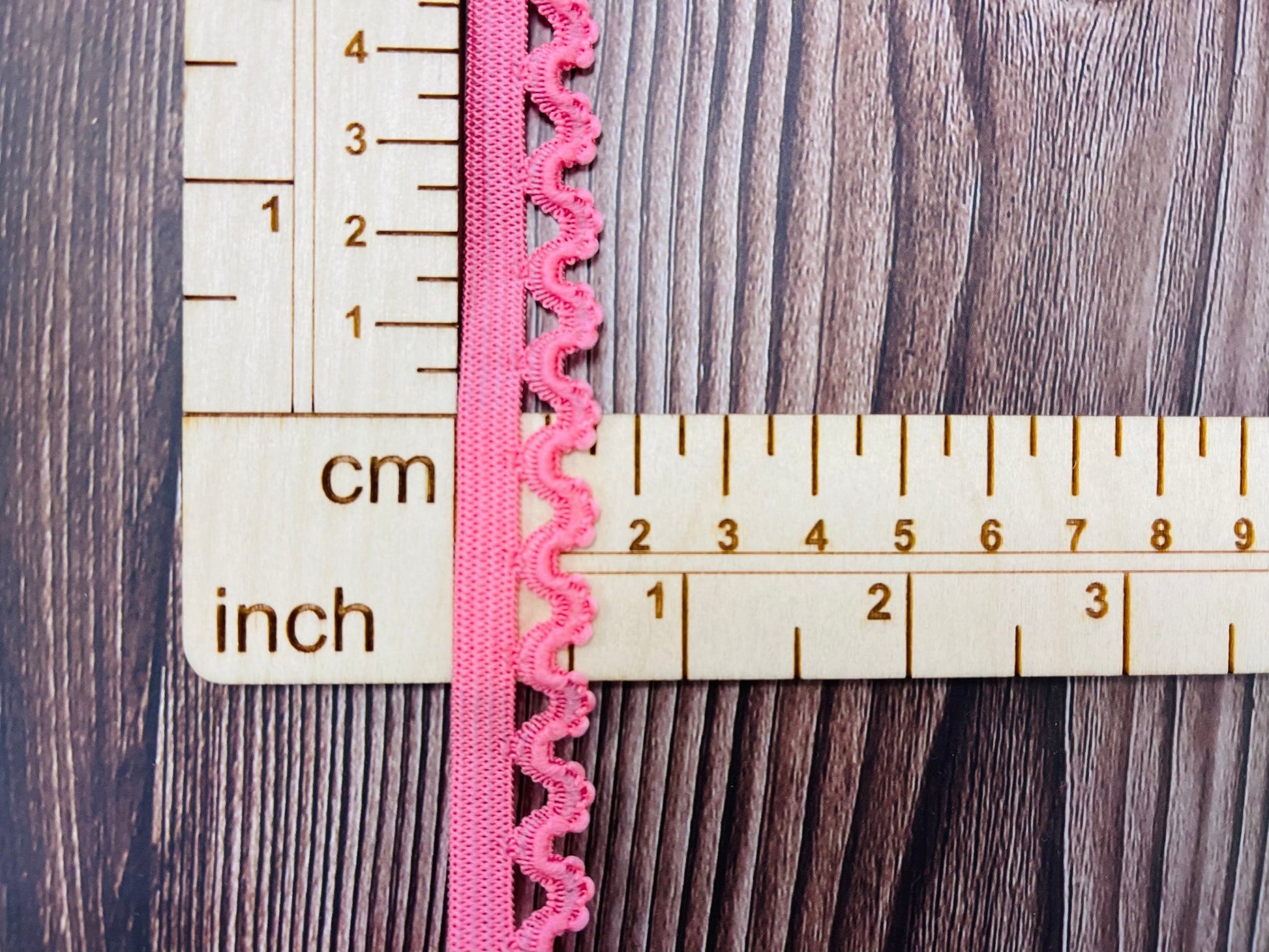 alt
Rubber with lace-1,6 cm old rose