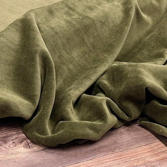 Baumwollvelours in Moosgrün 250 g/m²
