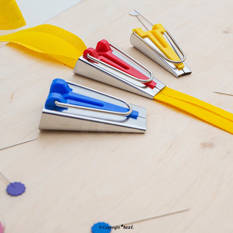 Kit d’outils pour confectionner un ruban de biais