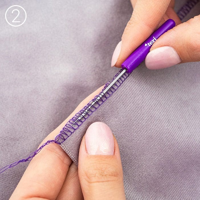 alt
Aide pour enfiler les coutures de surjeteuse et renforcer les tricots