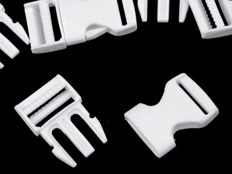 Connecteur-boucle en plastique 20 mm - blanc (lot de 5 pièces)