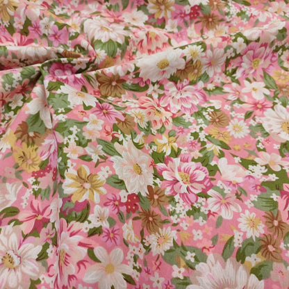 Premiumer 100% Baumwollstoff – Sommerblumen auf rosa Hintergrund 115 g/m²