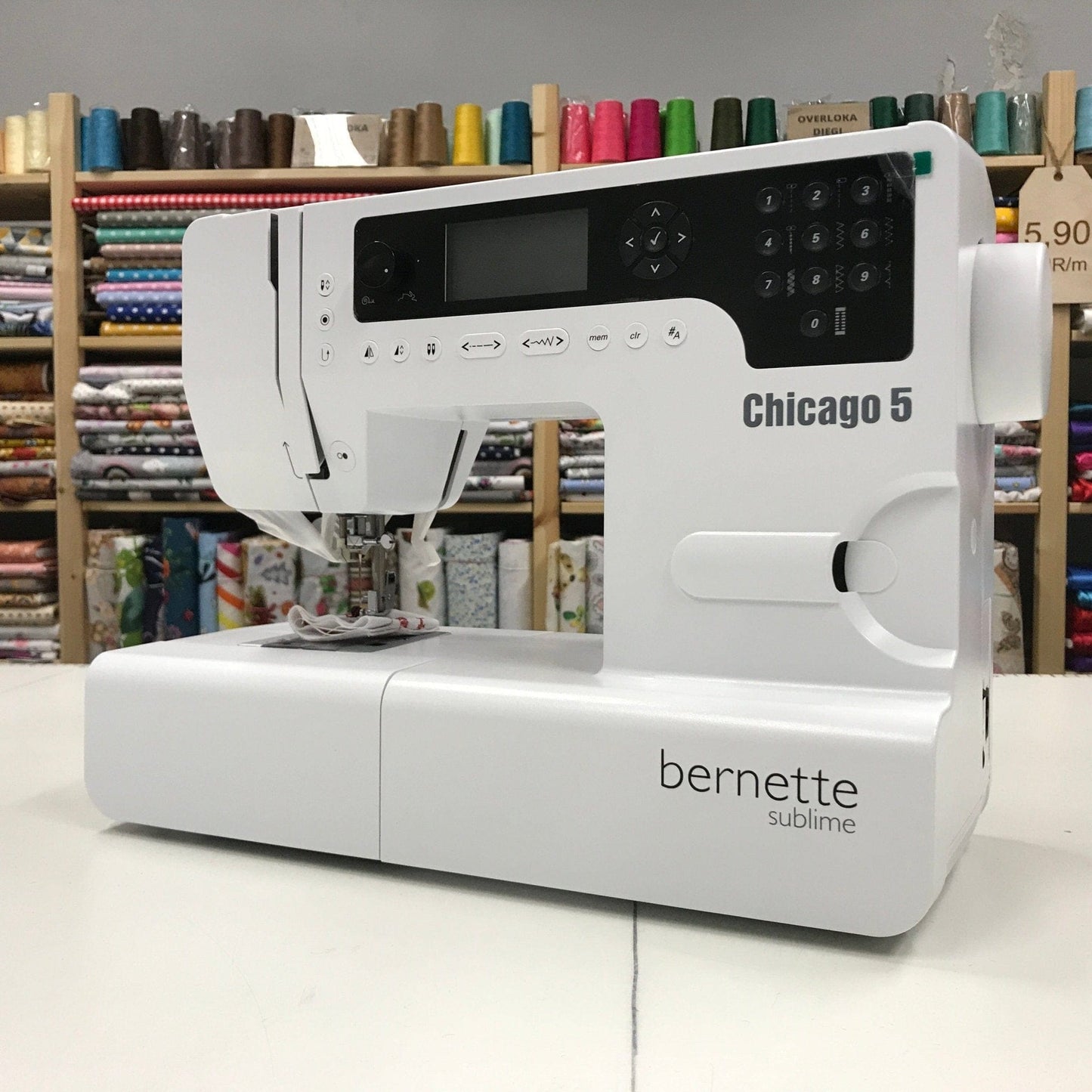 Machine à coudre Bernette-Chicago 5